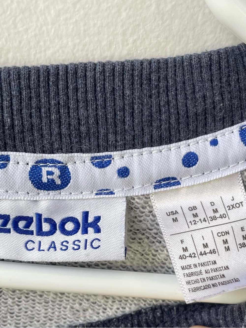 VTG Look Reebok Classic Crewneck Sweatshirt Navy Blue Size M - Picture 6 of 9